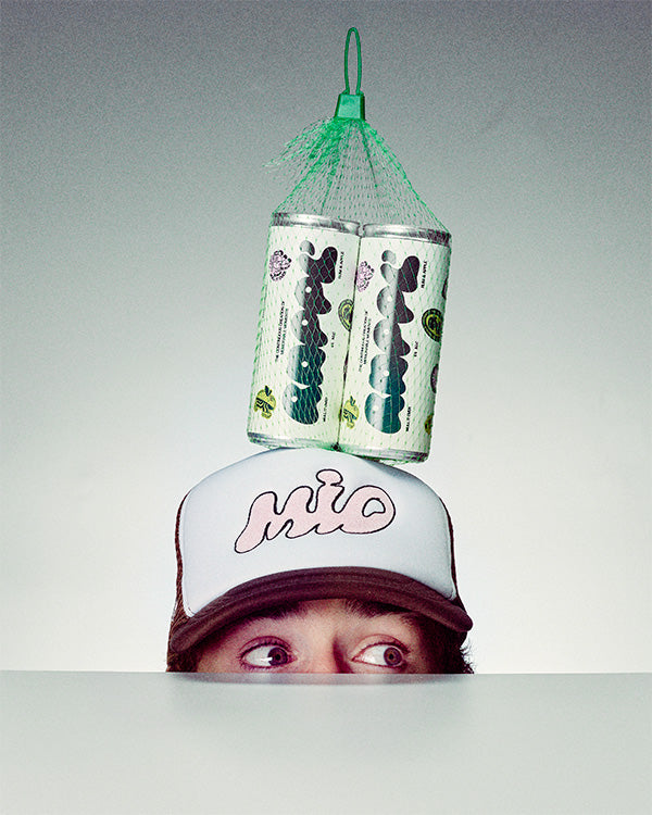 Trucker Cap + 3 Cans